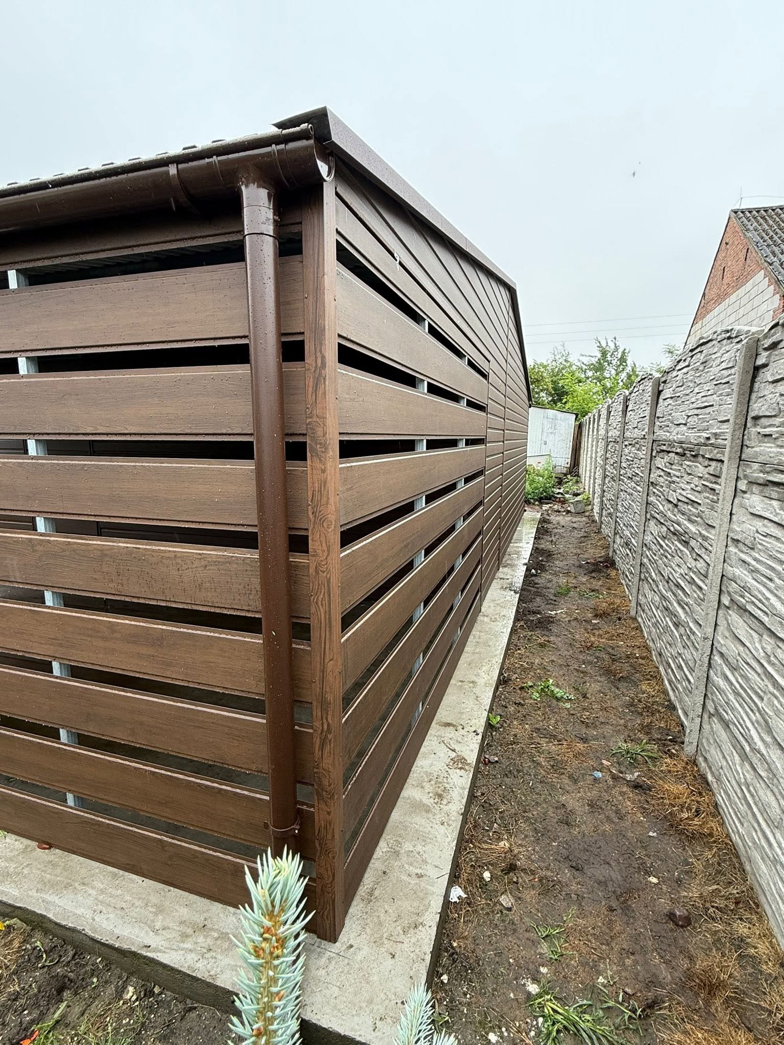 Fahatású garázs 9 m x 6 m + előtető 3 m x 6 m ID-W11