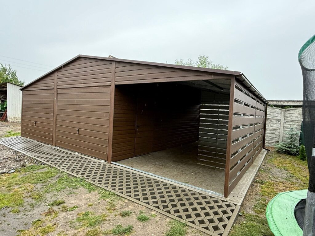 Fahatású garázs 9 m x 6 m + előtető 3 m x 6 m ID-W11