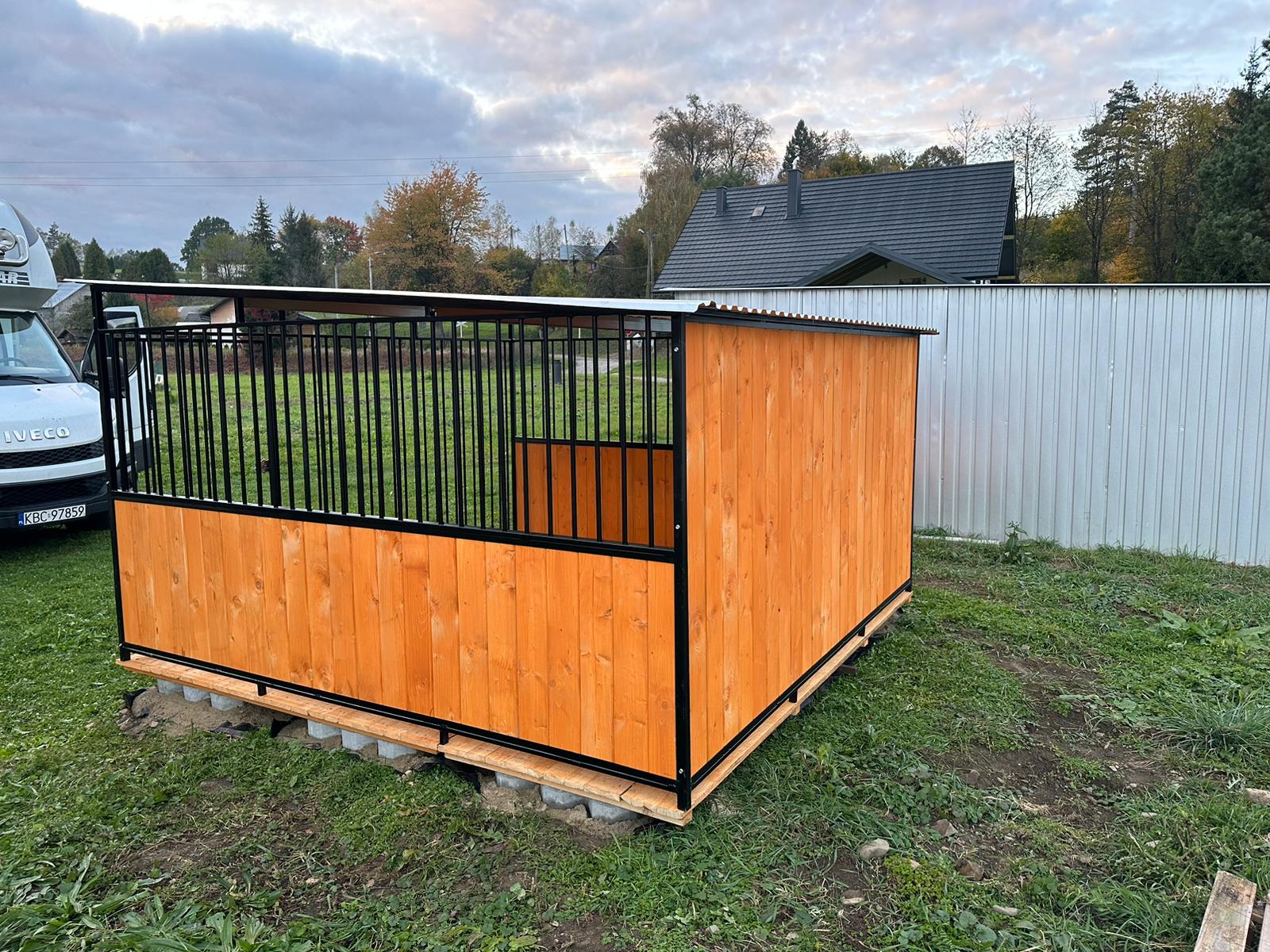 KUTYAKENNEL 3 × 3 m ID K01