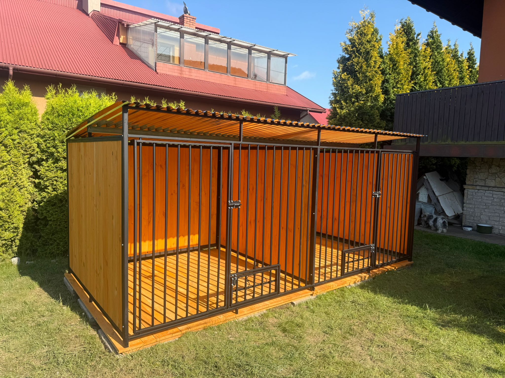 KUTYAKENNEL 4×2 m ID K02
