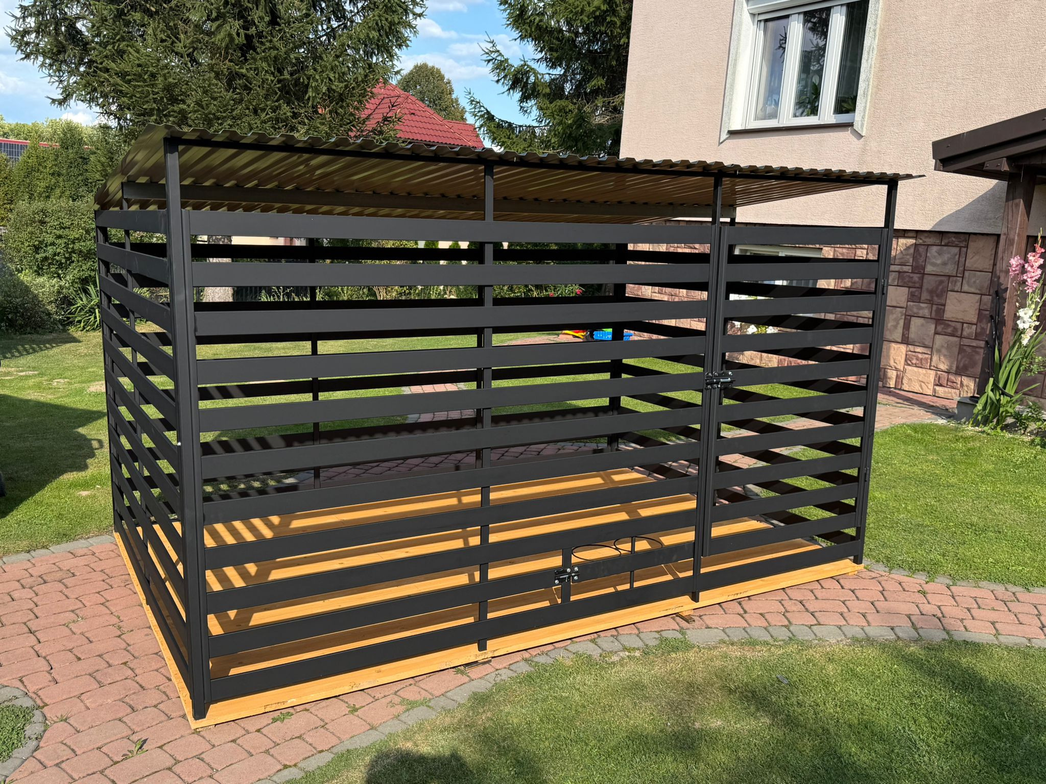 KUTYAKENNEL 3×2 m ID K12
