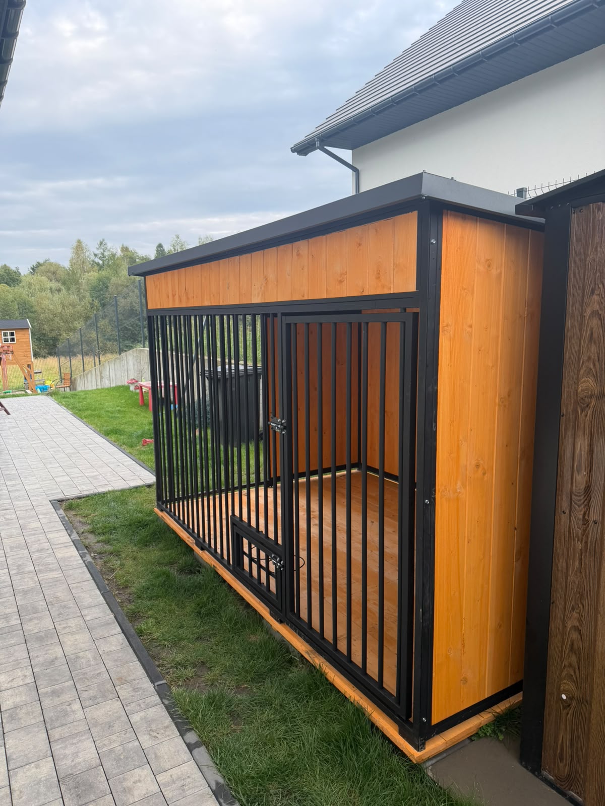 KUTYAKENNEL 3×2 m ID K-25
