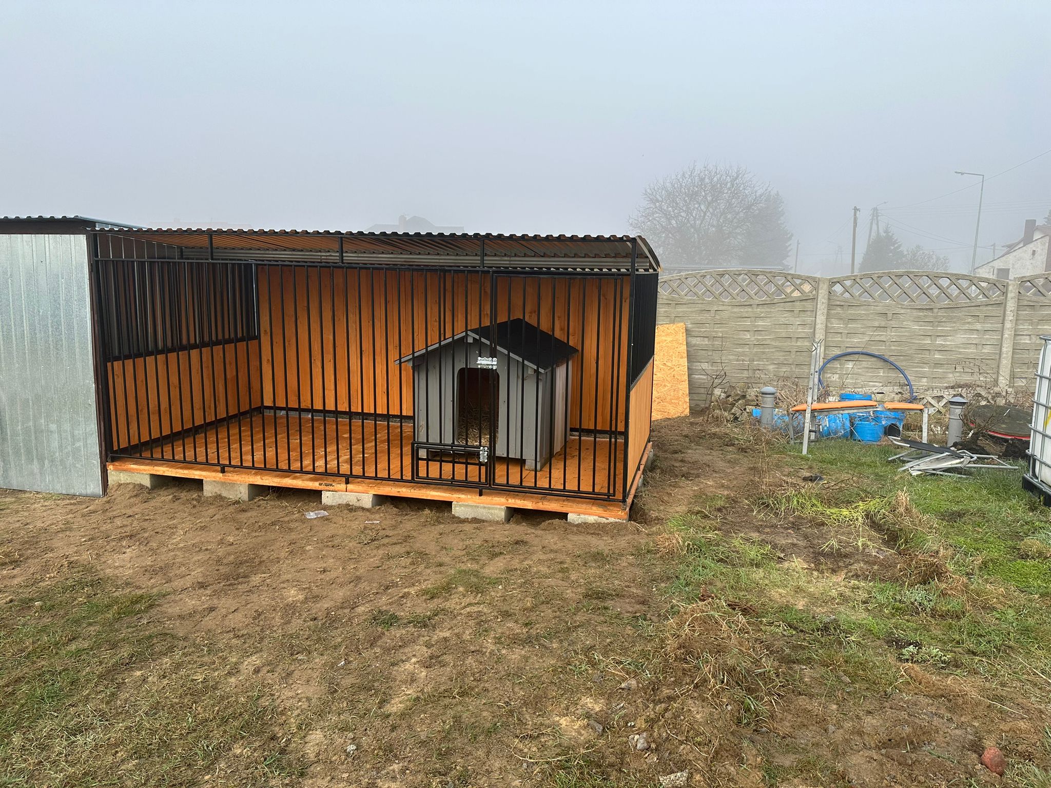 KUTYAKENNEL 4 × 2 m ID K31