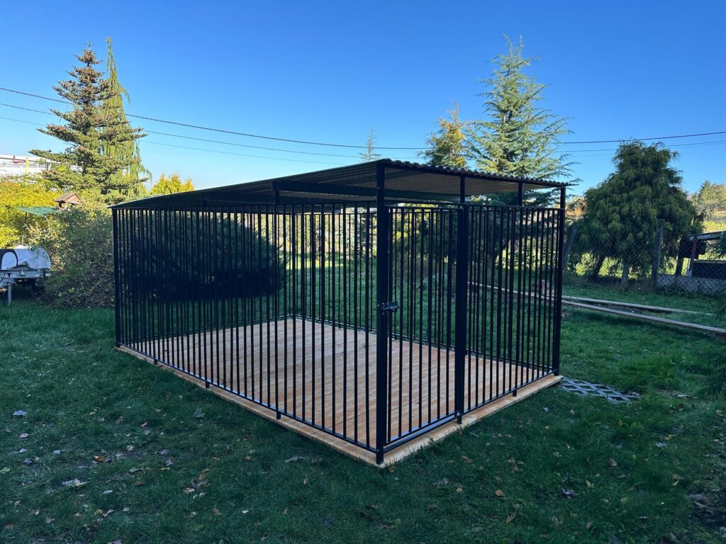 KUTYAKENNEL 4× 2,5 m ID-K21